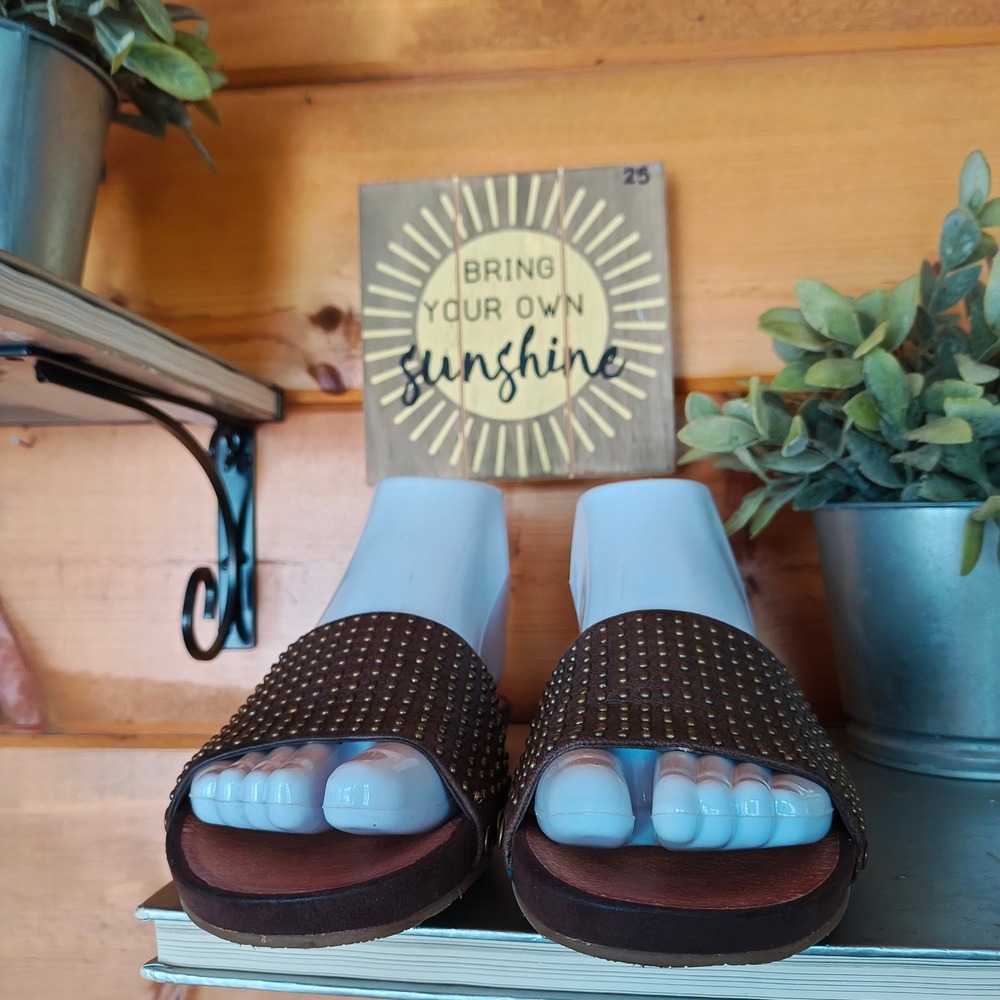 Reba Dark Brown Leather Studded Shoes Slide On Flat Sandals Boho Casual Sz 6.5M - Picture 5 of 11
